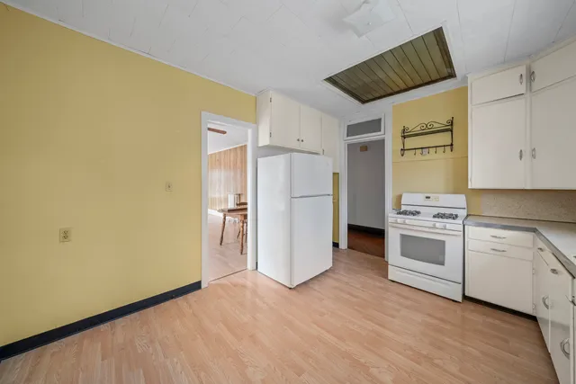 $270,000 | 205 South Gage Street, Somonauk, IL 60552