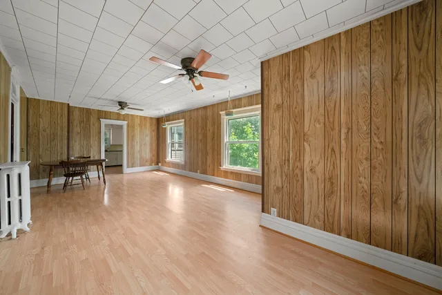 $270,000 | 205 South Gage Street, Somonauk, IL 60552