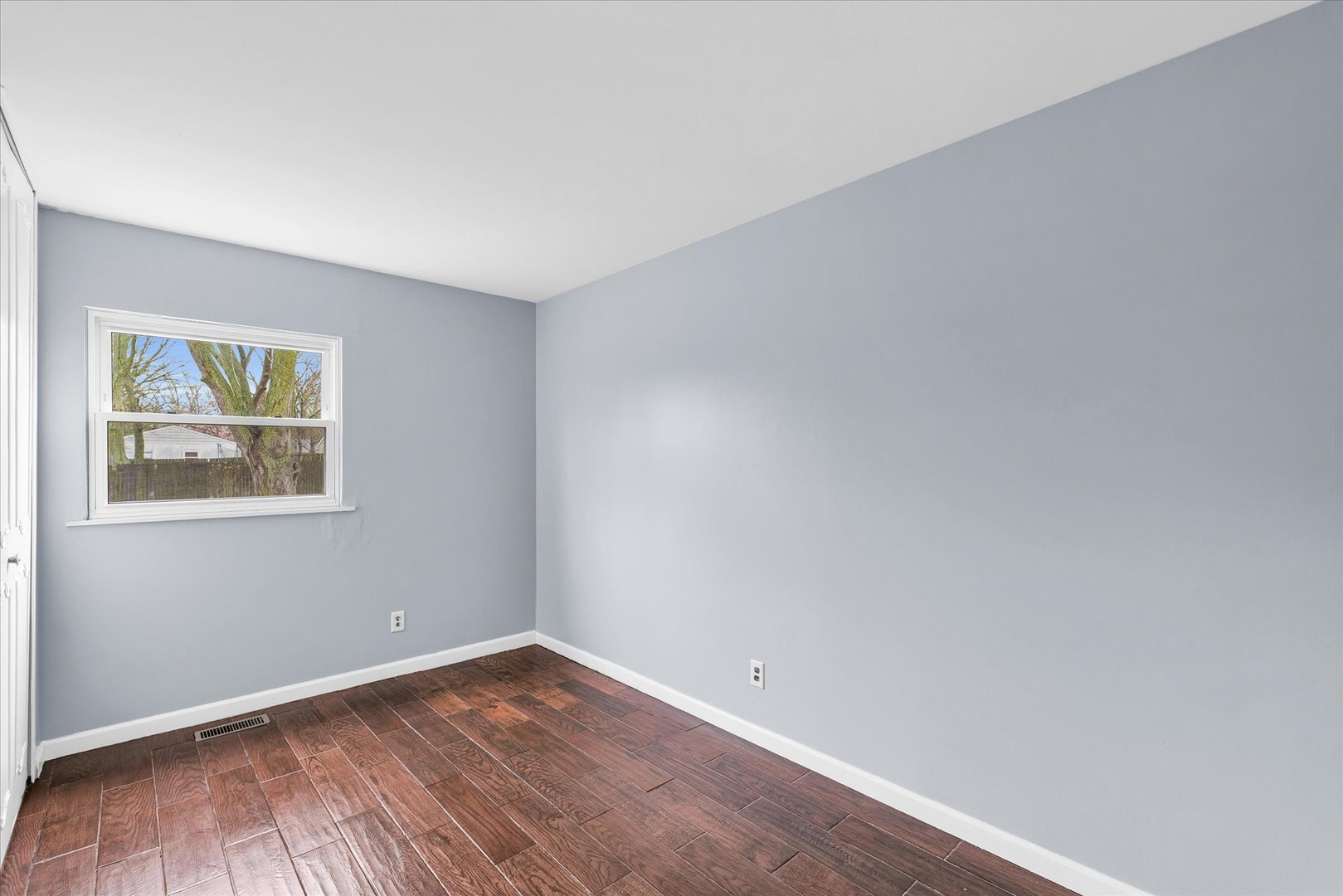 3212 Ridgewood Drive Champaign, IL 61821 - Photo 19 of 33 Gallery Image 19