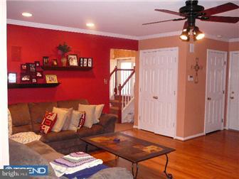 332 Hawarden Road Springfield, PA 19064 - Photo 4 of 12