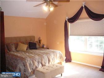 332 Hawarden Road Springfield, PA 19064 - Photo 7 of 12 Bedroom - Main