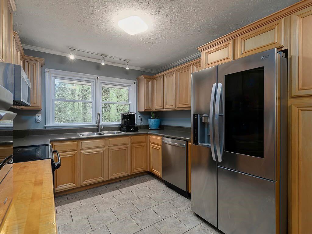 6325 Dodgen Road Southwest Mableton, GA 30126 - Photo 13 of 33