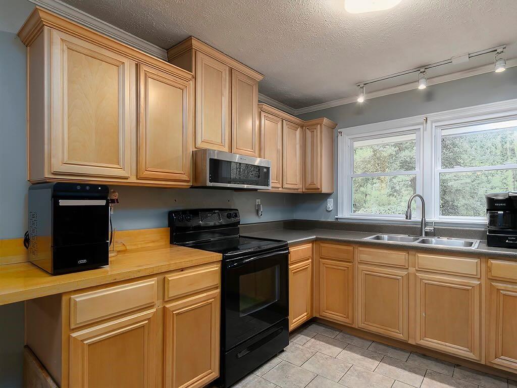 6325 Dodgen Road Southwest Mableton, GA 30126 - Photo 14 of 33