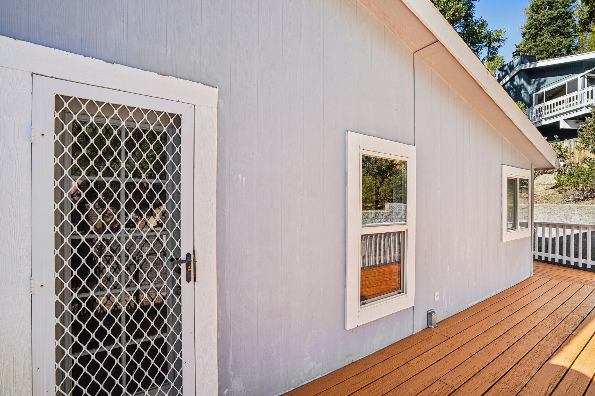 25001 Rim Rock Road Idyllwild, CA 92549 - Photo 45 of 49 a view of wooden floor in a house