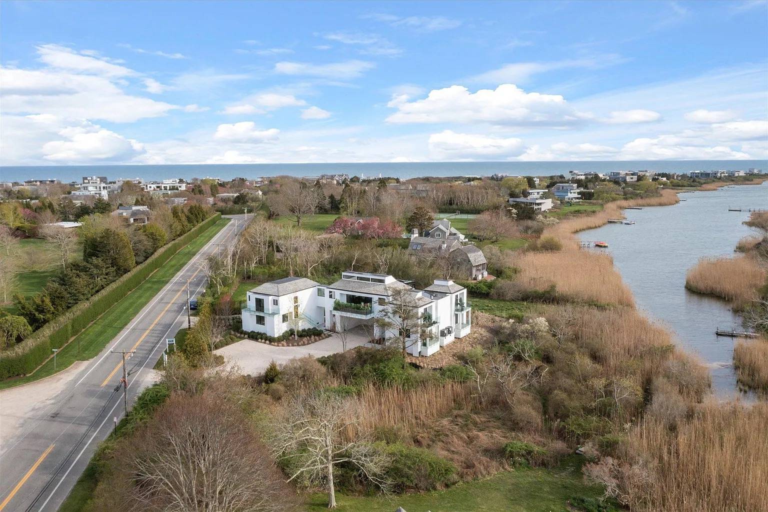 1076 Ocean Road Bridgehampton, NY 11932 - Photo 19 of 26