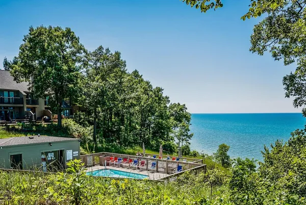 $639,000 | 1501 West Water Street, Unit 8, New Buffalo, MI 49117