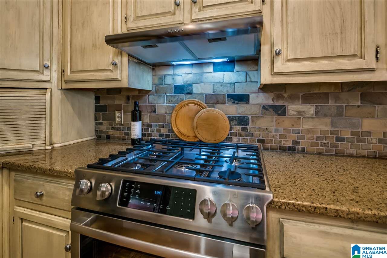 2572 Dolly Ridge Road Birmingham, AL 35243 - Photo 19 of 49