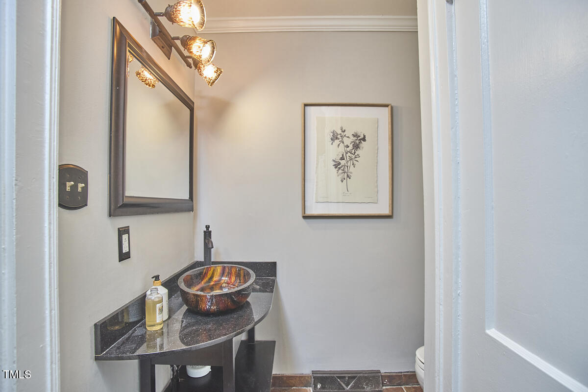 2616 Kirk Road Durham, NC 27705 - Photo 23 of 36 035