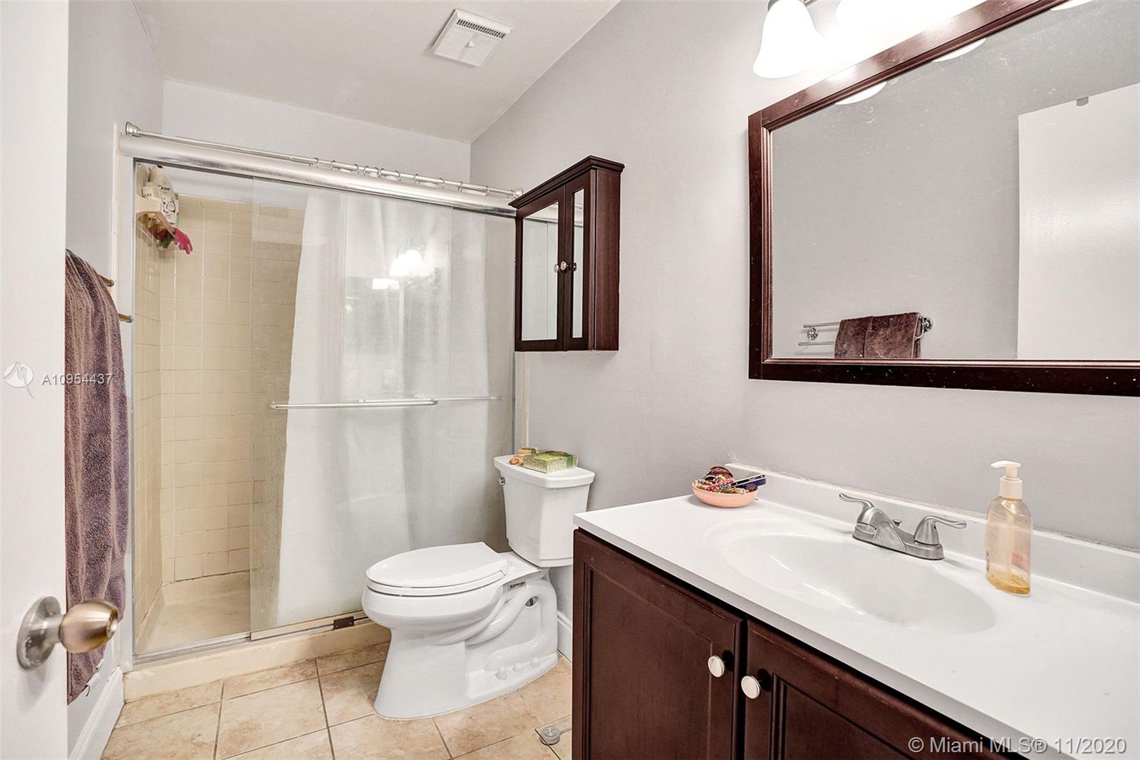 7693 Courtyard Run West, Unit 7693 Boca Raton, FL 33433 - Photo 14 of 18