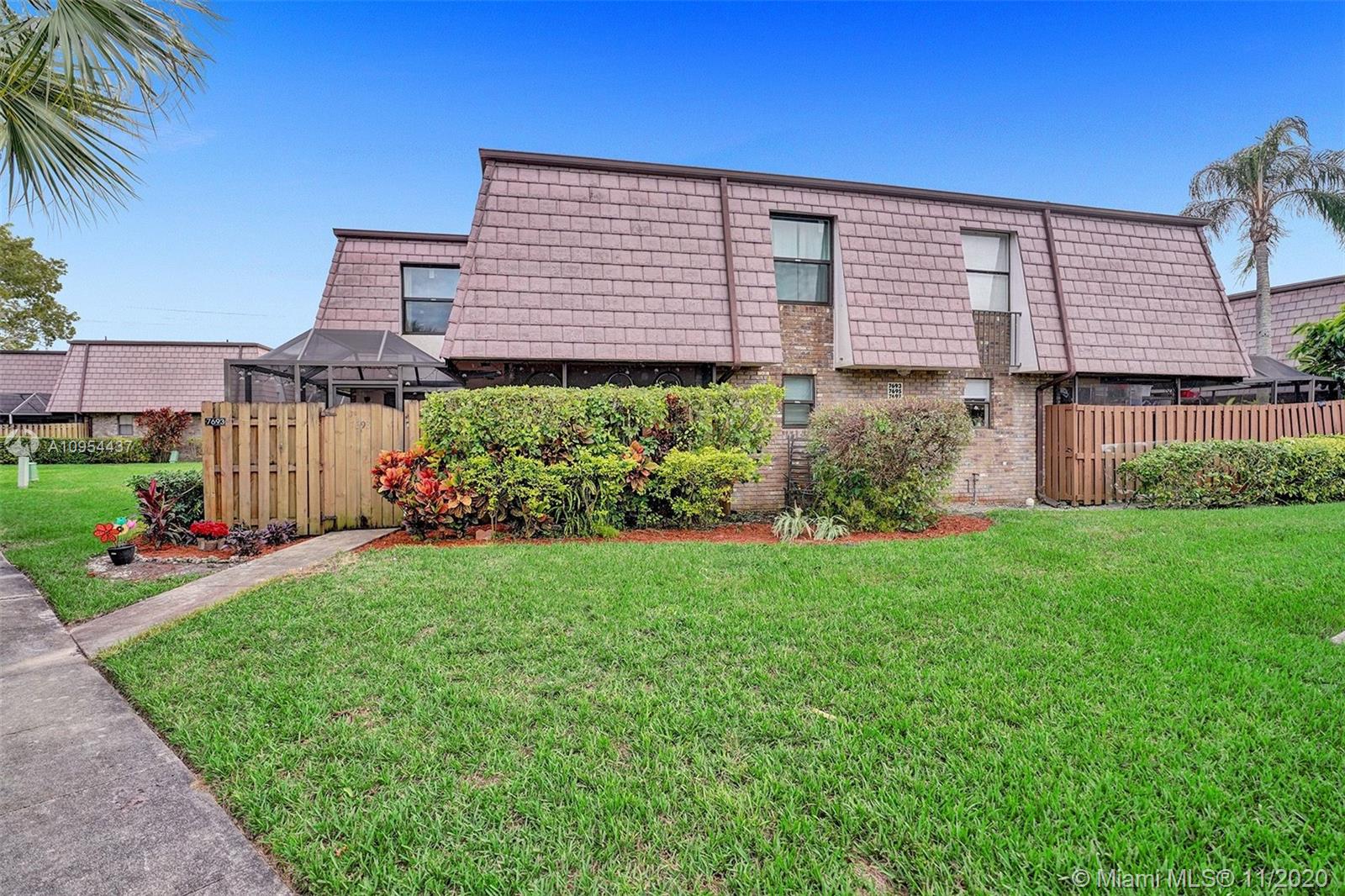 7693 Courtyard Run West, Unit 7693 Boca Raton, FL 33433 - Photo 3 of 18