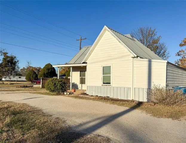 $100,000 | 705 Ave A, Cisco, TX 76437