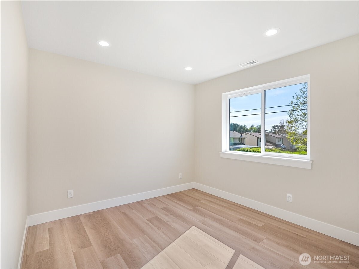 5701 Parker Road East Sumner, WA 98390 - Photo 29 of 38