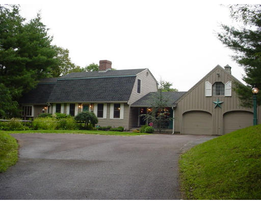 191 Perkins Row Topsfield, MA 01983 - Photo 1 of 20 Gallery Image 1