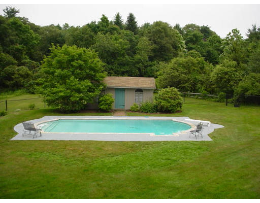 191 Perkins Row Topsfield, MA 01983 - Photo 17 of 20 Gallery Image 17