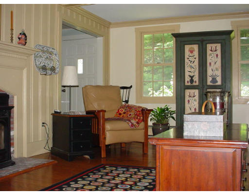 191 Perkins Row Topsfield, MA 01983 - Photo 6 of 20 Gallery Image 6