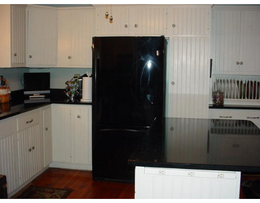 191 Perkins Row Topsfield, MA 01983 - Photo 8 of 20 Gallery Image 8