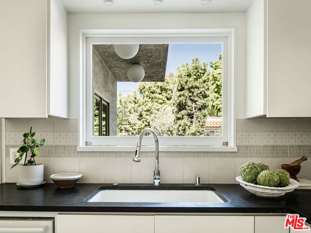 $3,452,367 | 131 South Arden Boulevard, Los Angeles, CA 90004