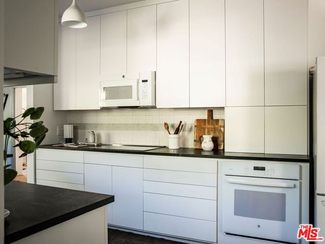 $3,452,367 | 131 South Arden Boulevard, Los Angeles, CA 90004