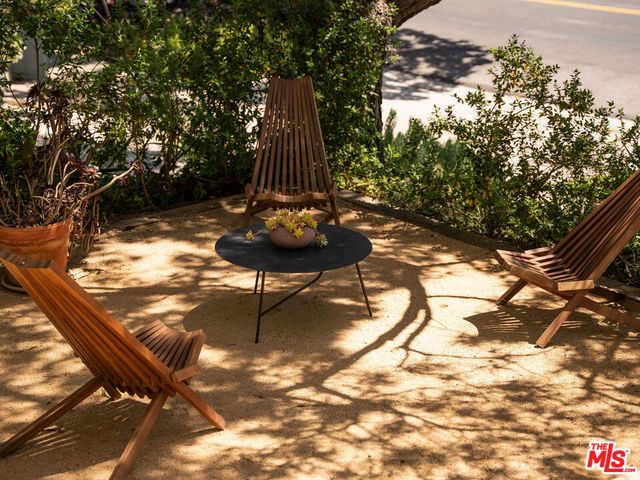 $3,452,367 | 131 South Arden Boulevard, Los Angeles, CA 90004