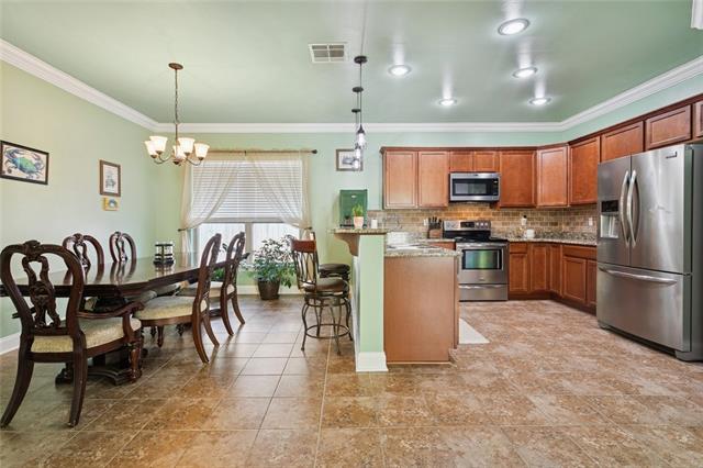 70017 Hirson Court Madisonville, LA 70447 - Photo 3 of 12