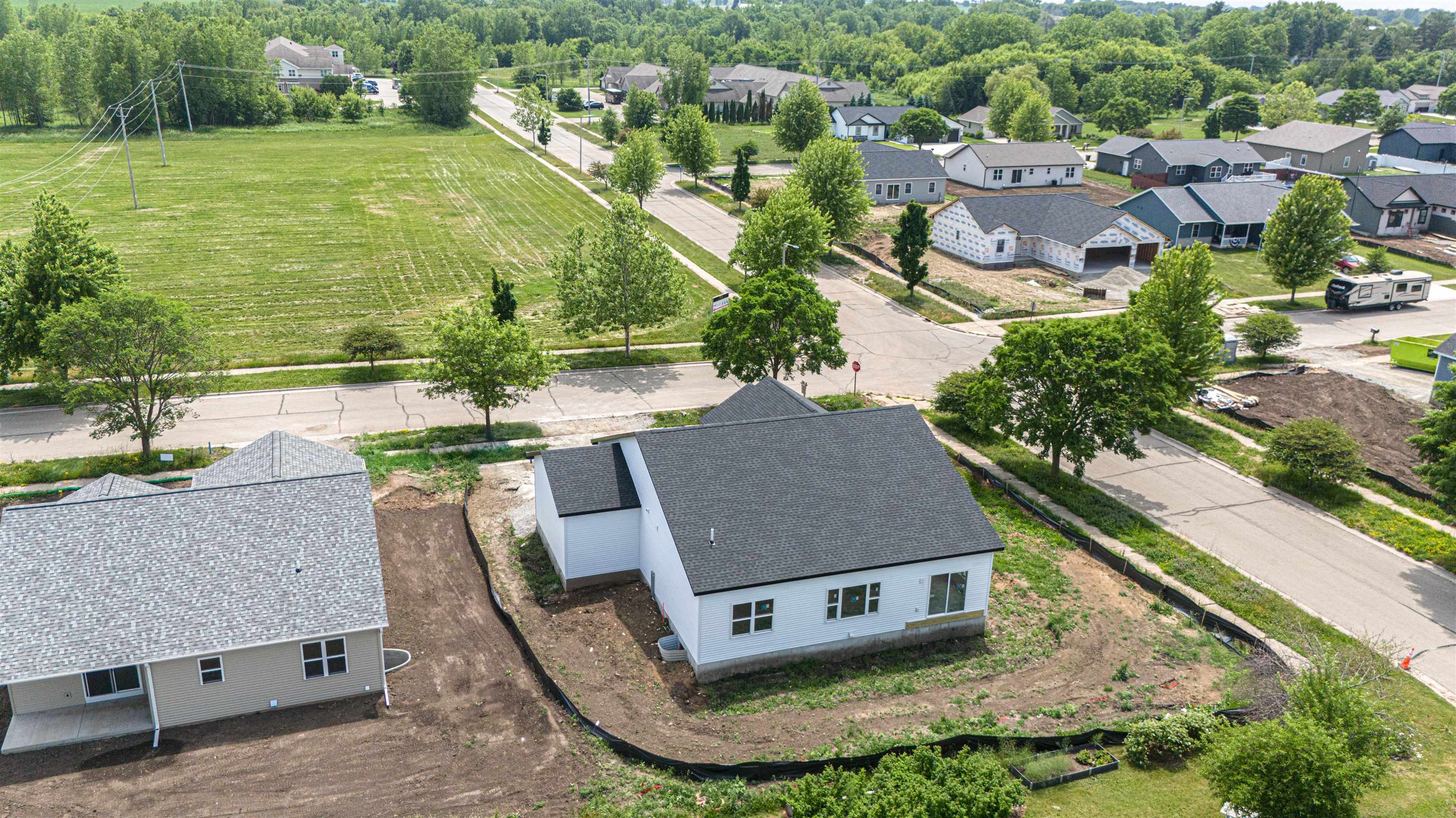 504 Village Ripon, WI 54971 - Photo 4 of 11