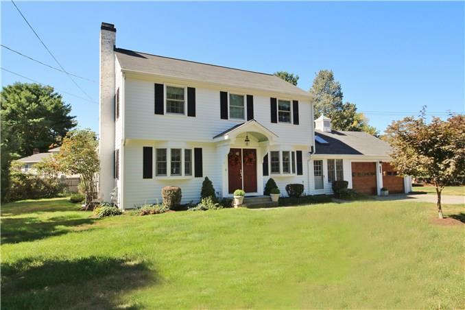 1643 Round Hill Road Fairfield, CT 06824 - Photo 1 of 1 Gallery Image 1