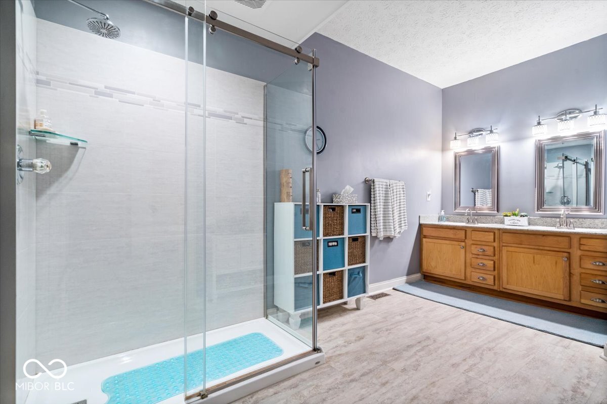 10381 Beaver Ridge Drive Fishers, IN 46037 - Photo 11 of 26 Gallery Image 11