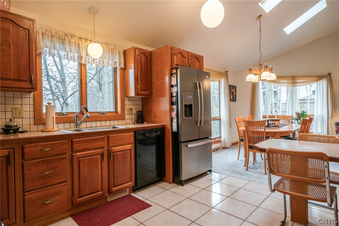 5451 Springview Drive Manlius, NY 13066 - Photo 20 of 38