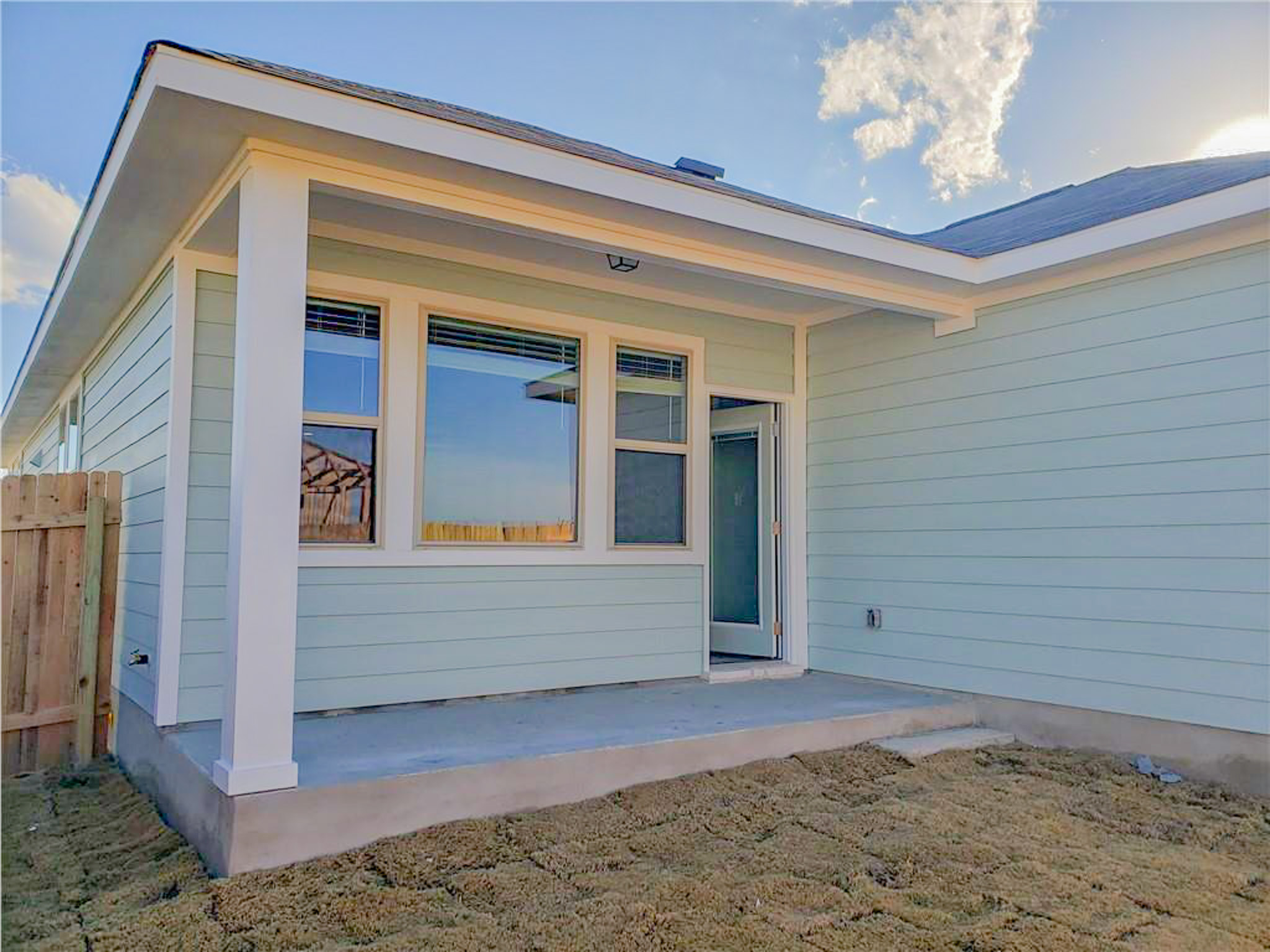 221 El Dorado Road Jarrell, TX 76537 - Photo 13 of 17 Entrance to property with a patio
