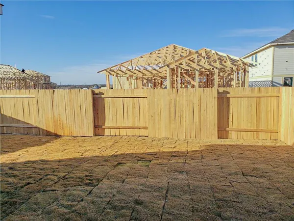 $1,750 | 221 El Dorado Road, Jarrell, TX 76537