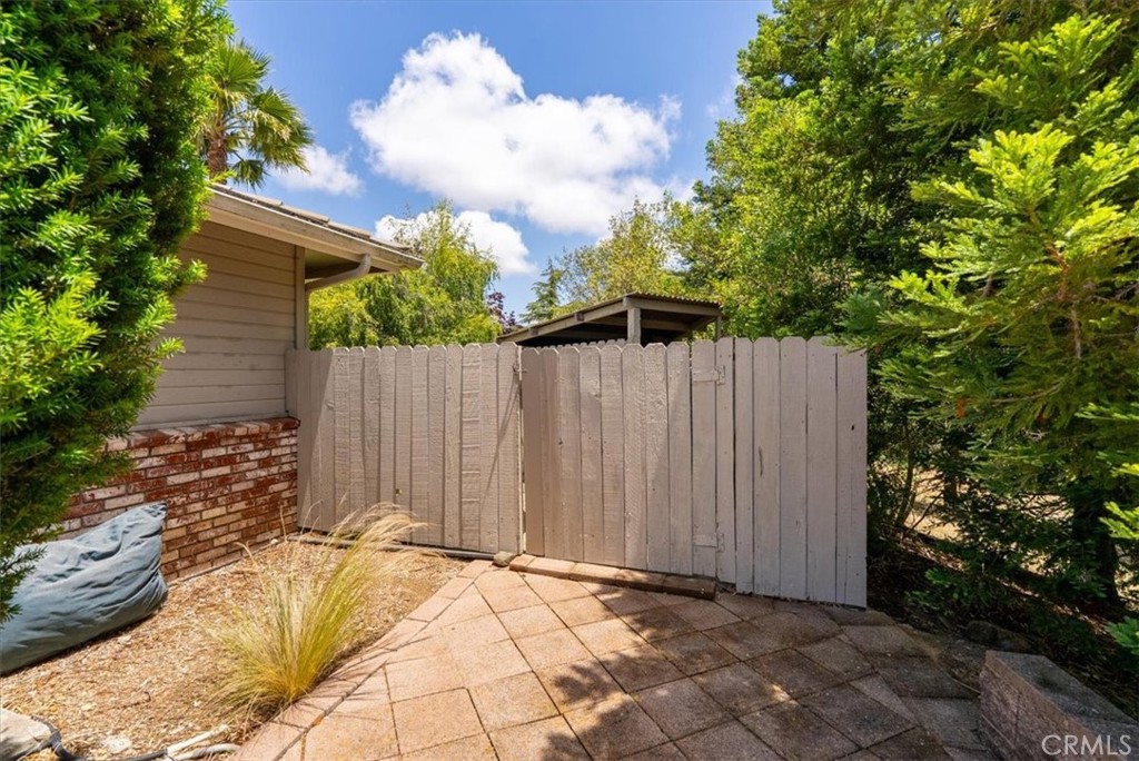 8580 Corriente Road Atascadero, CA 93422 - Photo 16 of 21