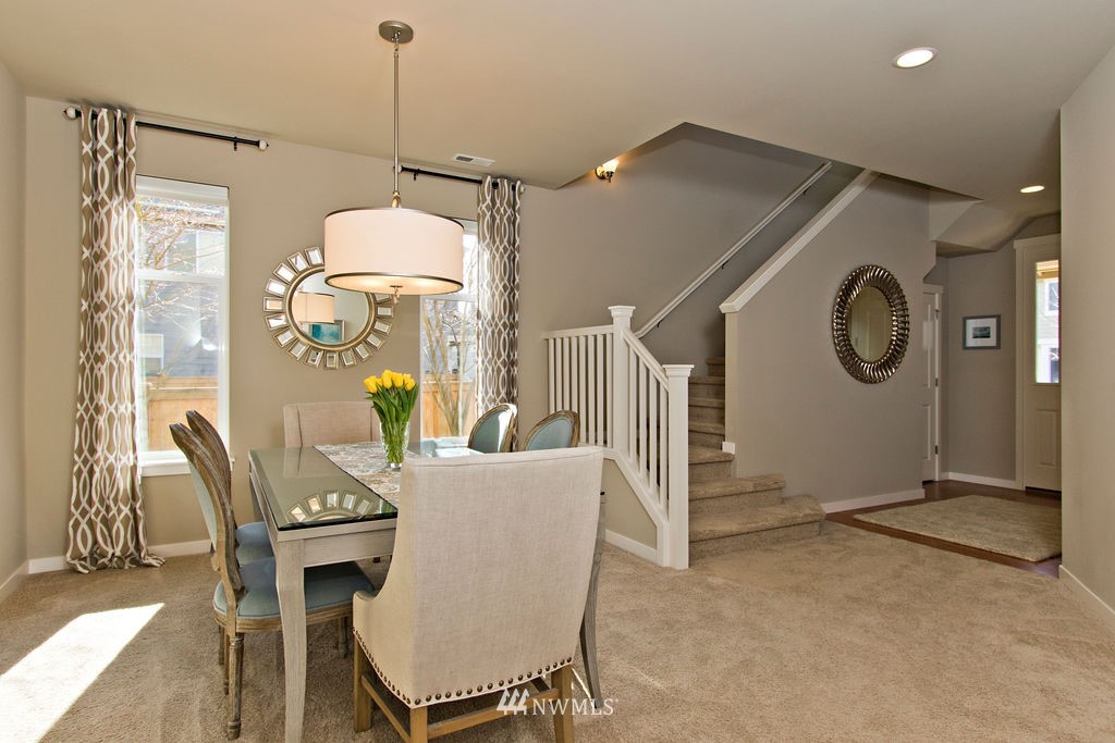 228 Field Avenue Northeast Renton, WA 98059 - Photo 3 of 24