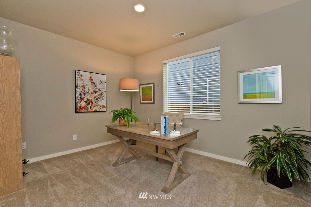 228 Field Avenue Northeast Renton, WA 98059 - Photo 9 of 24