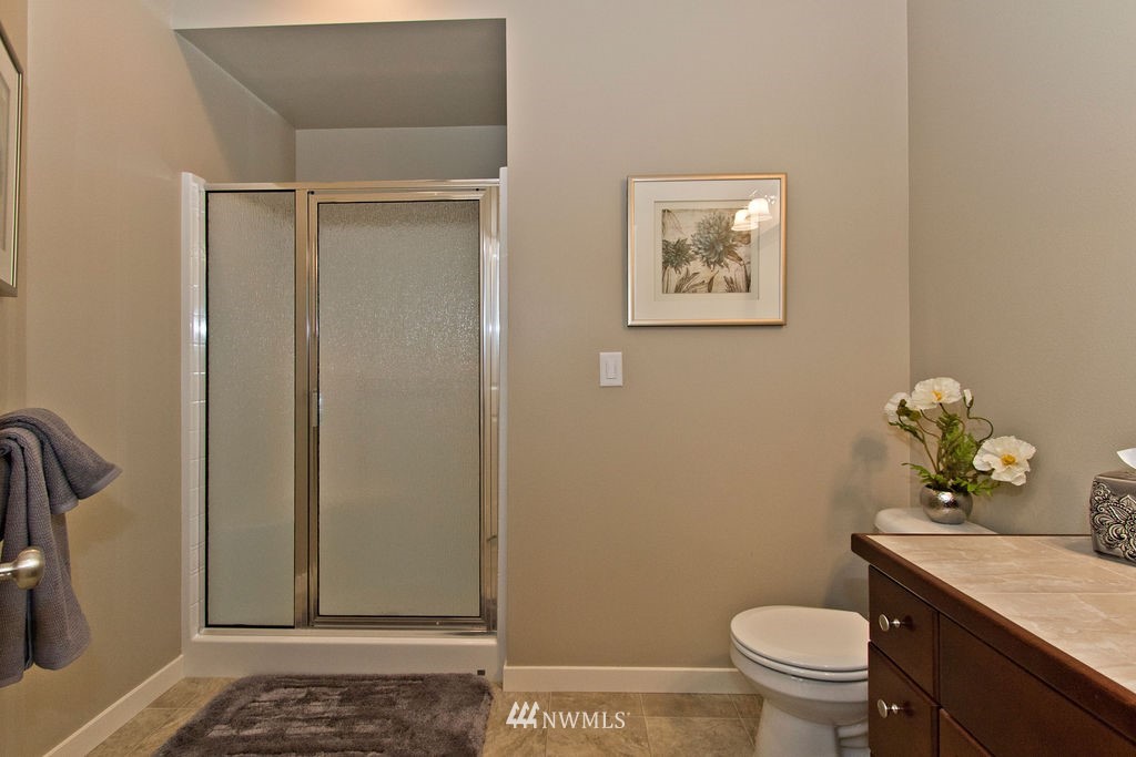 228 Field Avenue Northeast Renton, WA 98059 - Photo 10 of 24