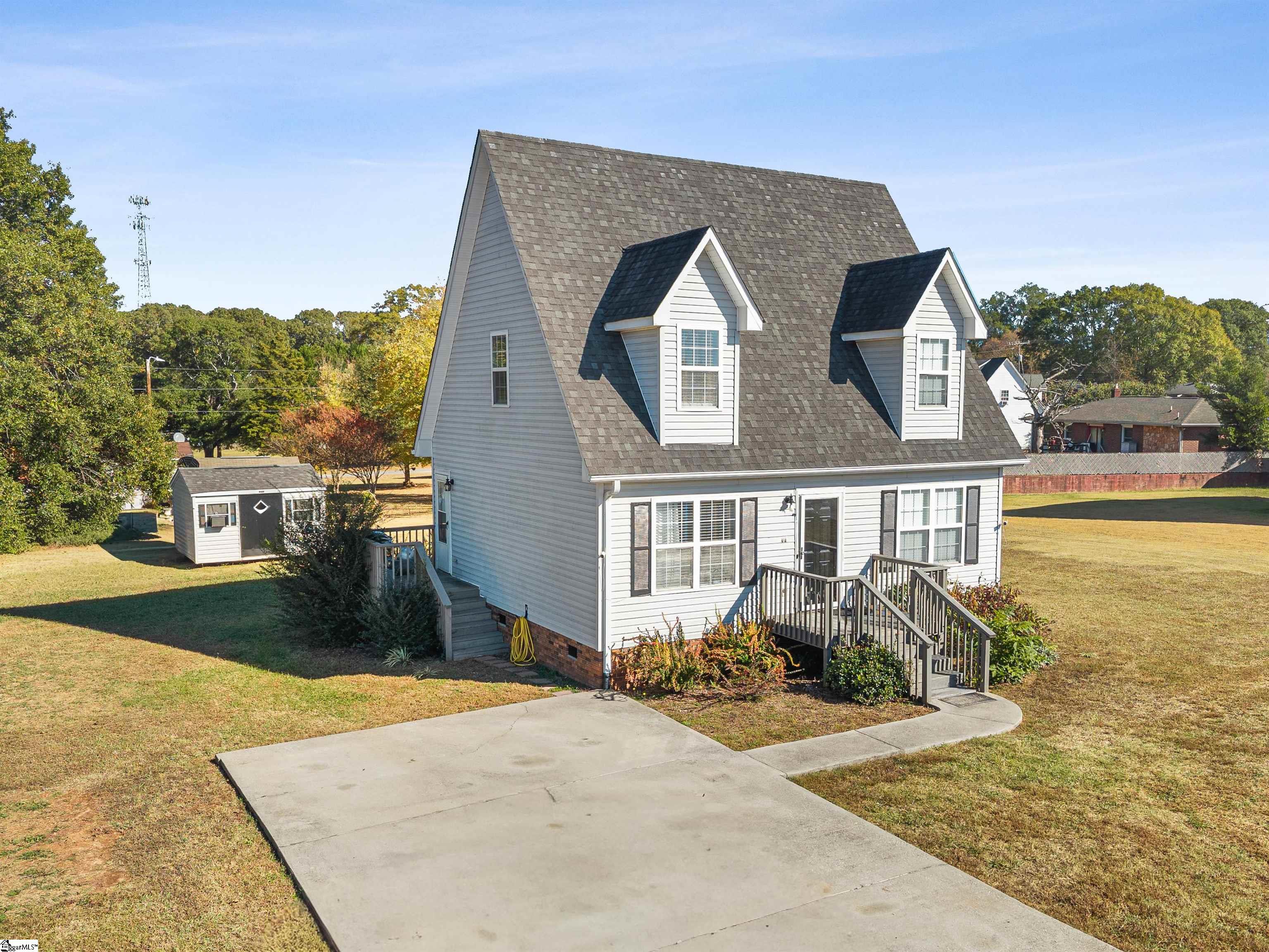 118 Doris Avenue Anderson, SC 29626 - Photo 2 of 34