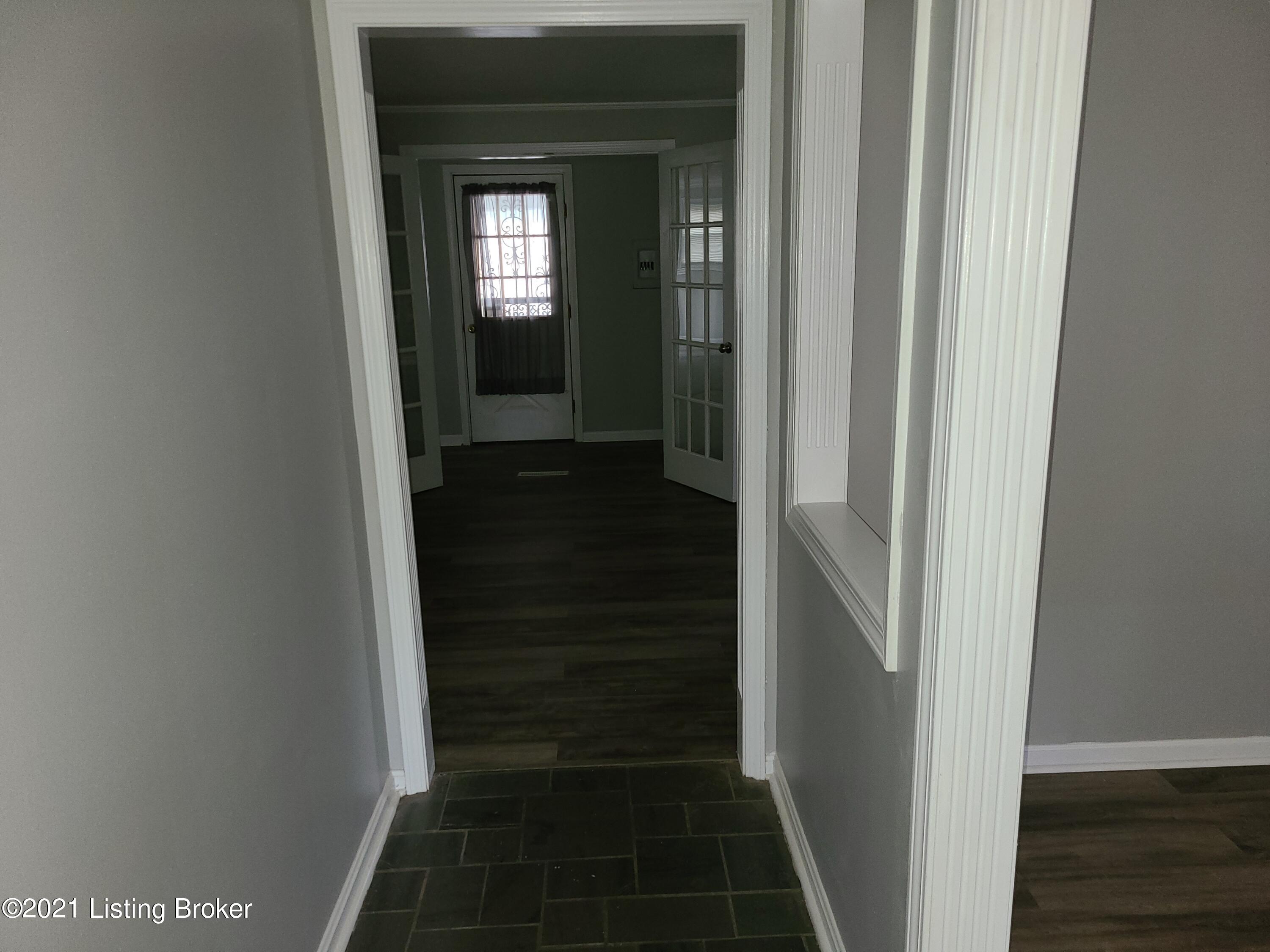 5309 Cane Run Road Louisville, KY 40258 - Photo 3 of 11 20211109_161905