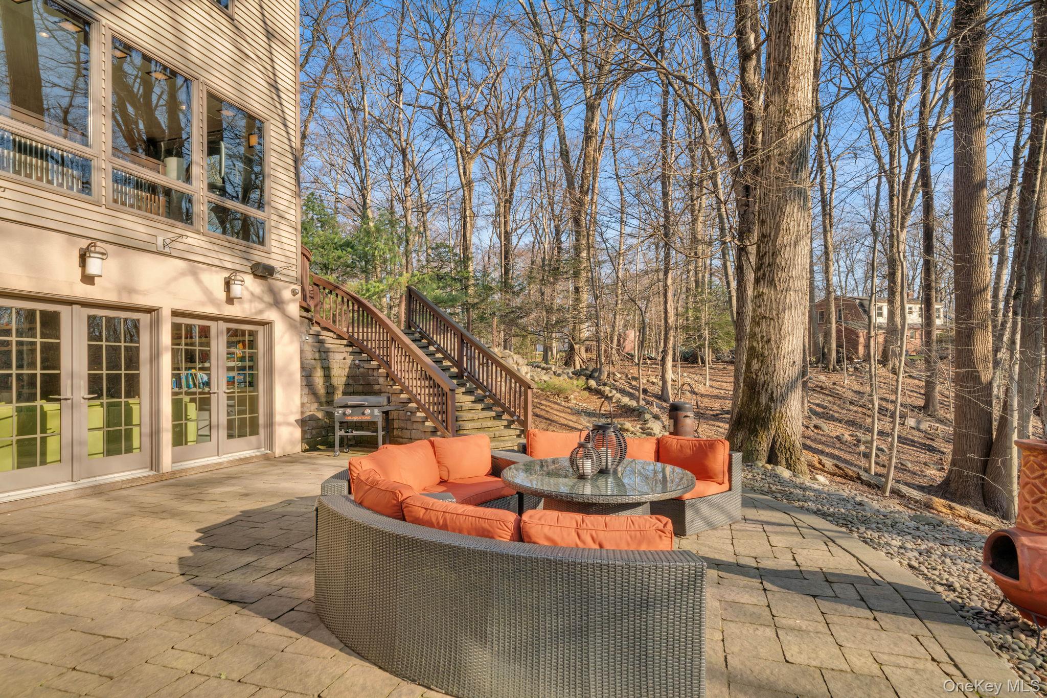 139 Pascack Road Pearl River, NY 10965 - Photo 37 of 42