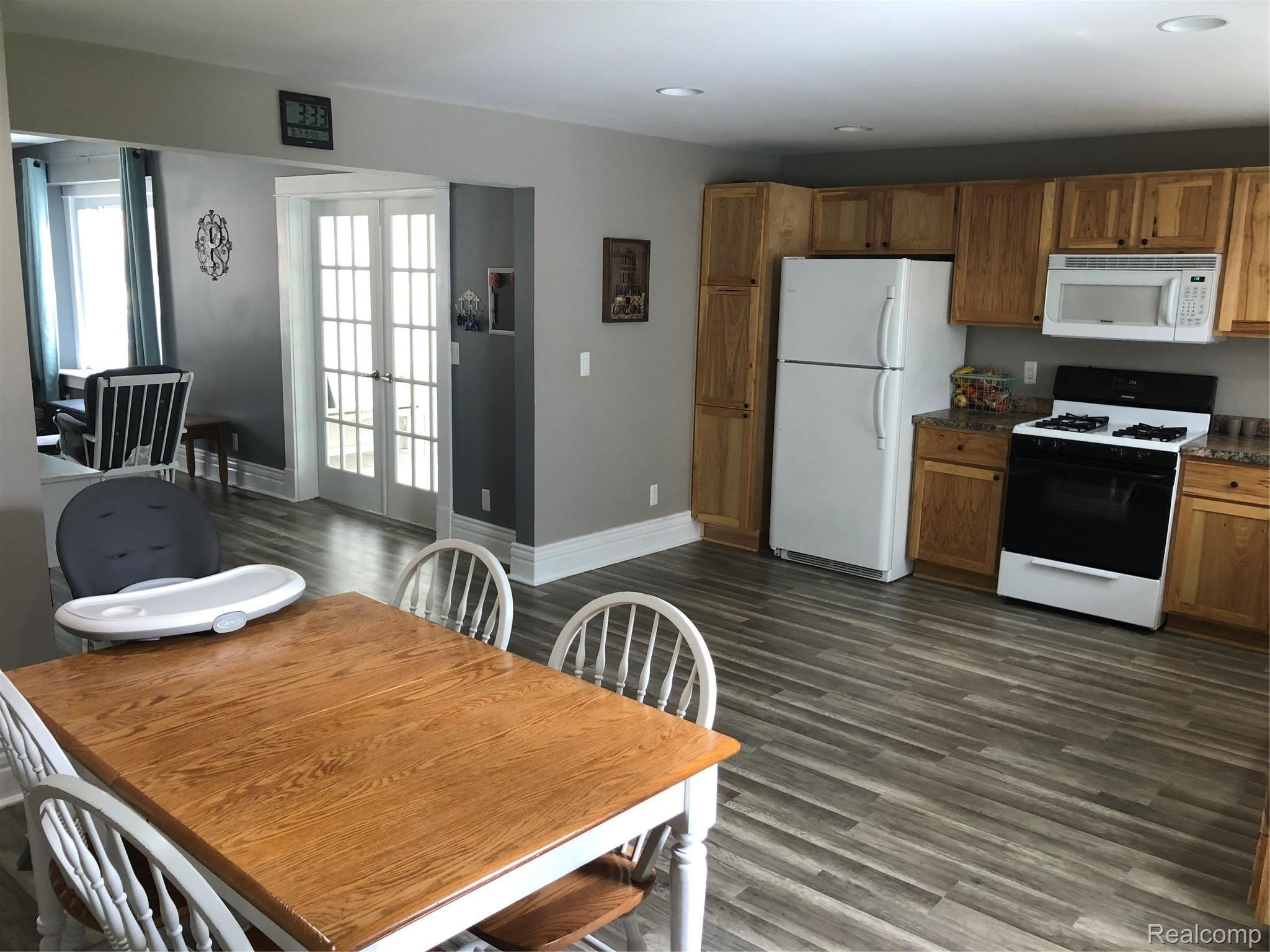6839 Jefferson Road North Branch, MI 48461 - Photo 4 of 16 IMG_3336.jpg