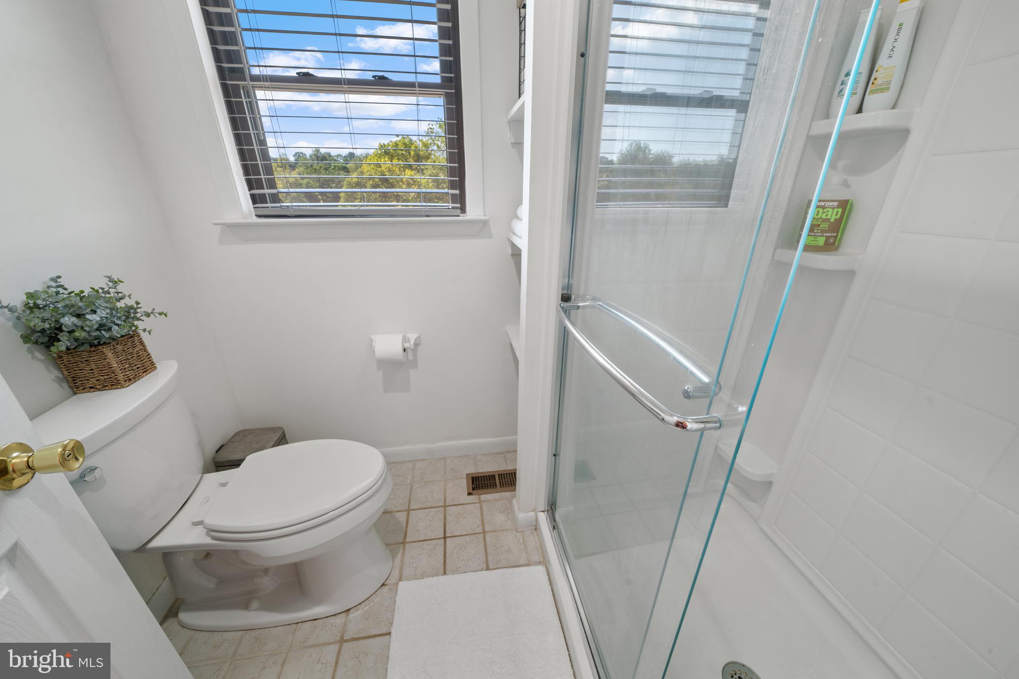 4040 Mills Road Sharpsburg, MD 21782 - Photo 43 of 127 Updated 1st floor bath with shower stall