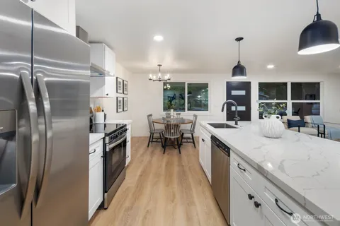 $999,999 | 10459 Northeast 142nd Street, Kirkland, WA 98034