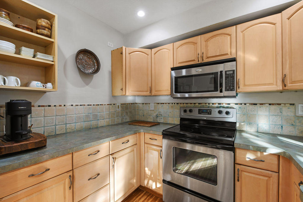 118 Avocado Road Delray Beach, FL 33444 - Photo 20 of 69 118AvocadoRoad_20