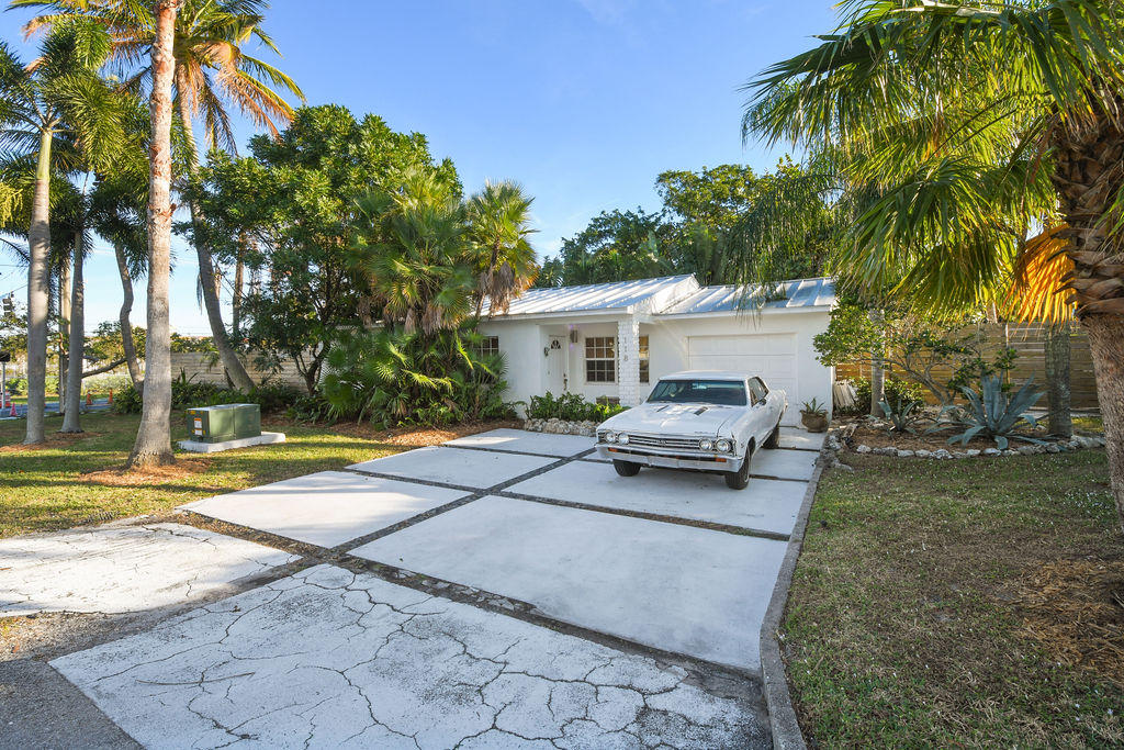 118 Avocado Road Delray Beach, FL 33444 - Photo 2 of 69 118AvocadoRoad_01