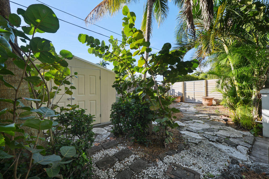 118 Avocado Road Delray Beach, FL 33444 - Photo 38 of 69 118AvocadoRoad_38