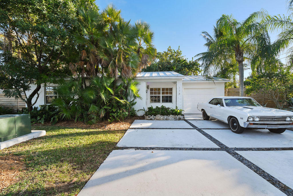 118 Avocado Road Delray Beach, FL 33444 - Photo 4 of 69 118AvocadoRoad_03
