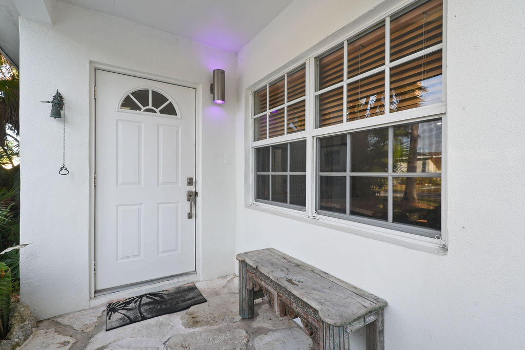 118 Avocado Road Delray Beach, FL 33444 - Photo 8 of 69 118AvocadoRoad_08