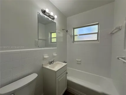 $1,795 | 4300 Sea Grape Drive, Unit 5, Lauderdale-by-the-Sea, FL 33308