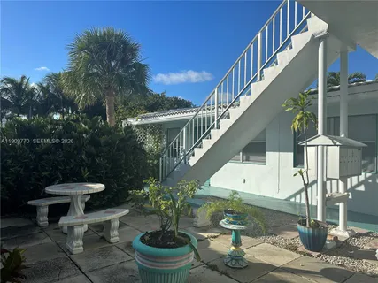 $1,795 | 4300 Sea Grape Drive, Unit 5, Lauderdale-by-the-Sea, FL 33308