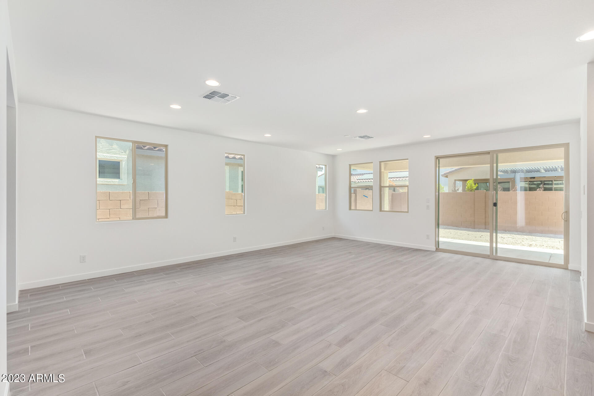 17869 West Indigo Brush Road Goodyear, AZ 85338 - Photo 9 of 38 0008-08 - Indigo Brush 17869