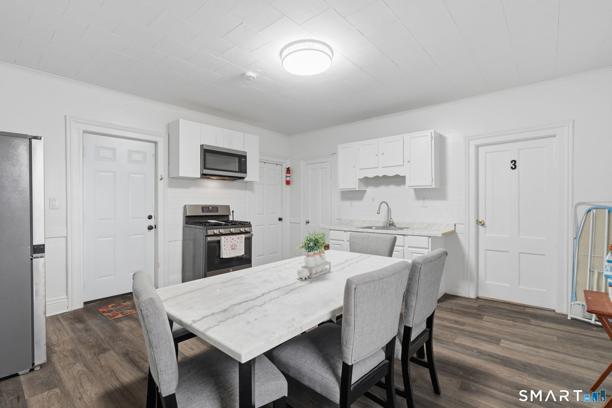 84 Prospect Street New Britain, CT 06051 - Photo 11 of 23