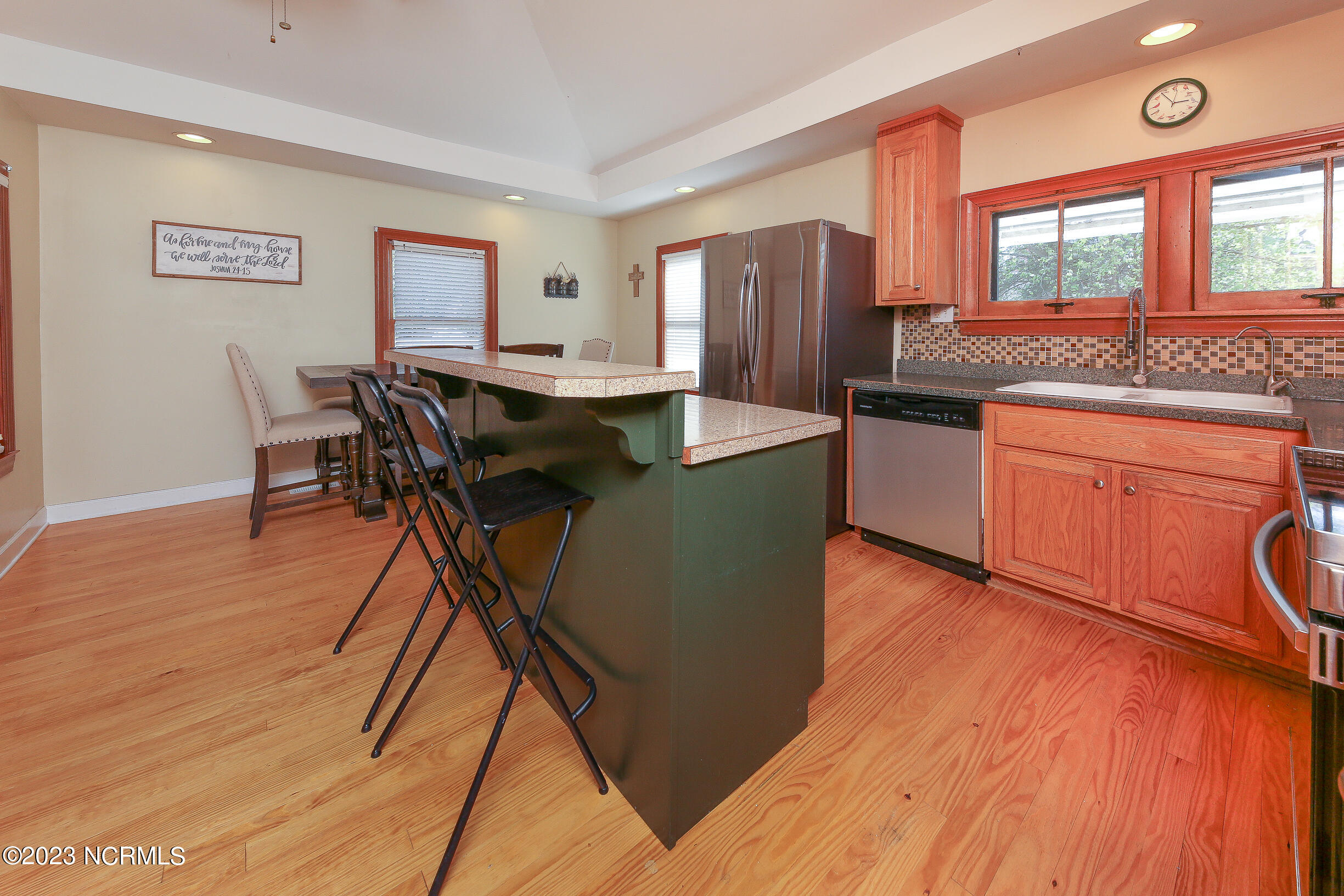 1115 Riverside Avenue Elizabeth City, NC 27909 - Photo 13 of 47 4G8A4100